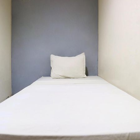 Sabrina Guest House Jakarta Exterior foto